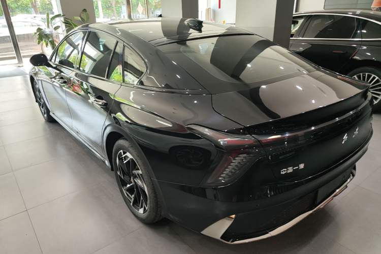 Used Hongqi H6 2023 2.0T ZhiMei Edition Exterior 2