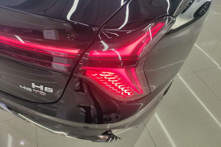 Used Hongqi H6 2023 2.0T ZhiShang Version Exterior 3