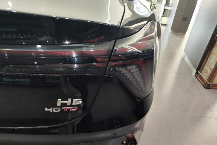 Used Hongqi H6 2023 2.0T ZhiMei Edition Exterior 3