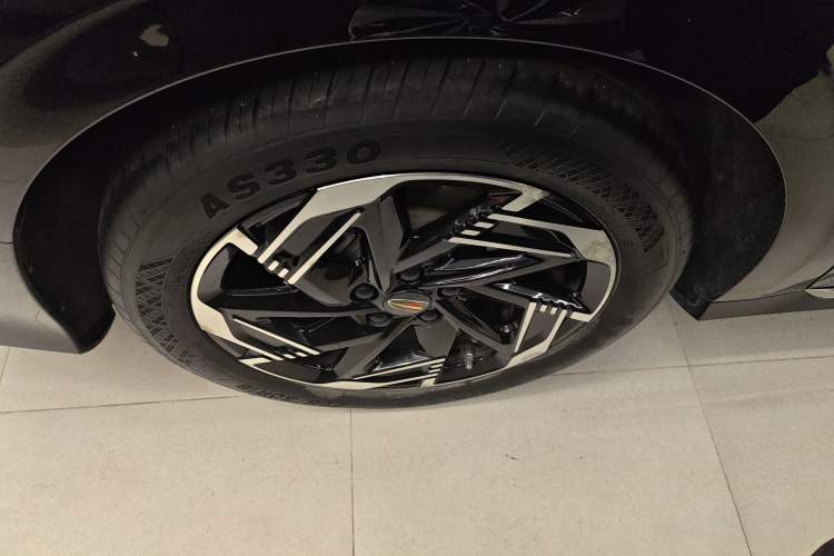 Used Hongqi H6 2023 2.0T ZhiMei Edition Exterior 5