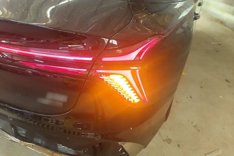Used Hongqi H6 2023 2.0T Zhiyi Version Exterior 6