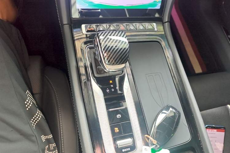 Used Hongqi H6 2023 2.0T ZhiShang Version Gear Lever