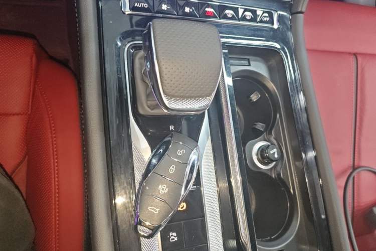 Used Hongqi H6 2023 2.0T ZhiShang Version Gear Lever