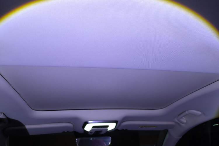 Used Hongqi H6 2023 2.0T Zhiyi Version Headliner