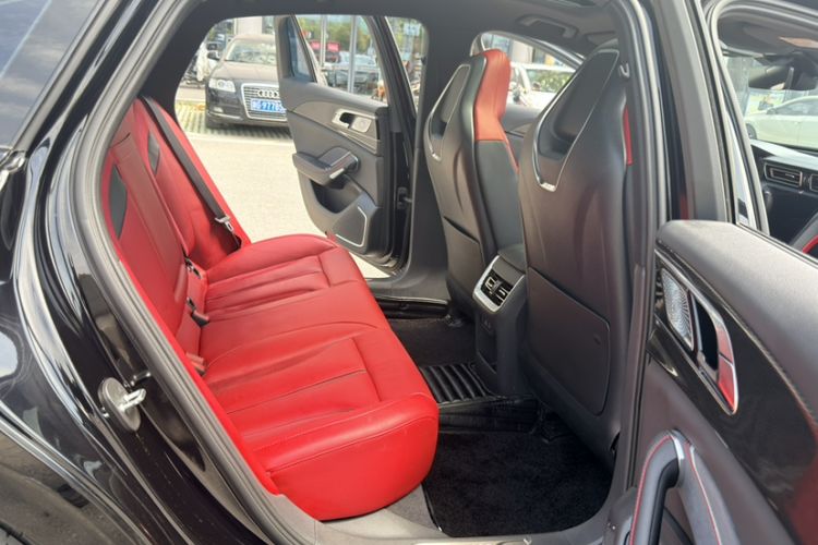 Used Hongqi H6 2023 2.0T ZhiShang Version Interior 10