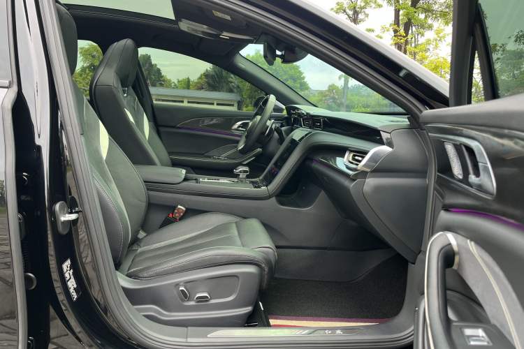 Used Hongqi H6 2023 2.0T ZhiShang Version Interior 2