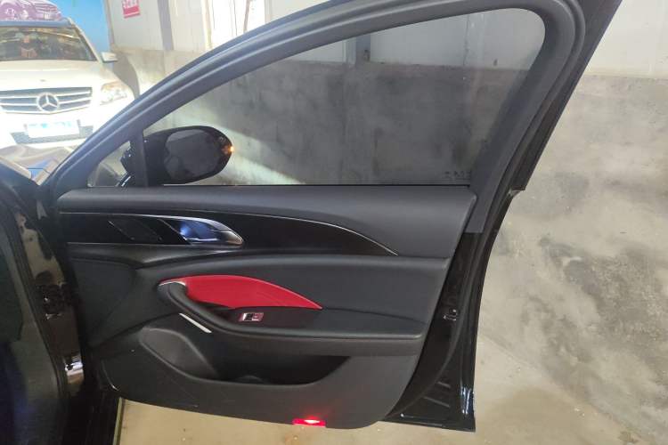 Used Hongqi H6 2023 2.0T Zhiyi Version Interior 5