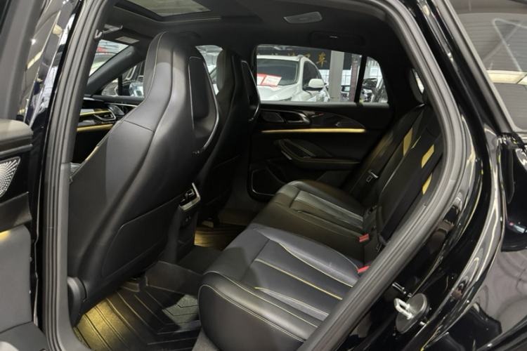 Used Hongqi H6 2023 2.0T ZhiShang Version Interior 6