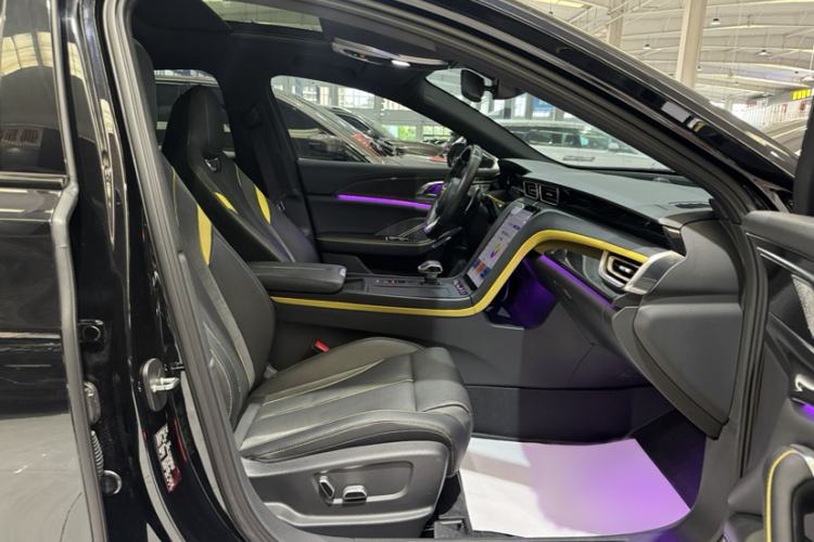 Used Hongqi H6 2023 2.0T ZhiShang Version Interior 9