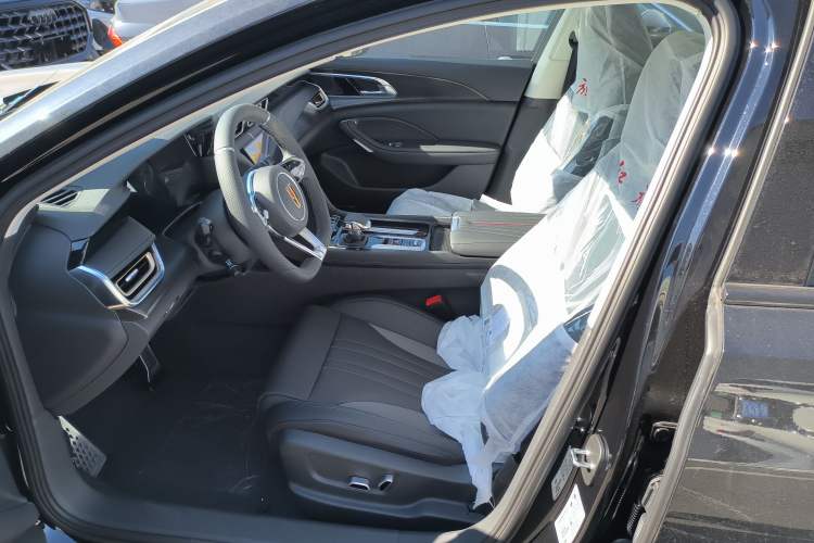 Used Hongqi H6 2023 2.0T ZhiMei Edition Left Front Seat