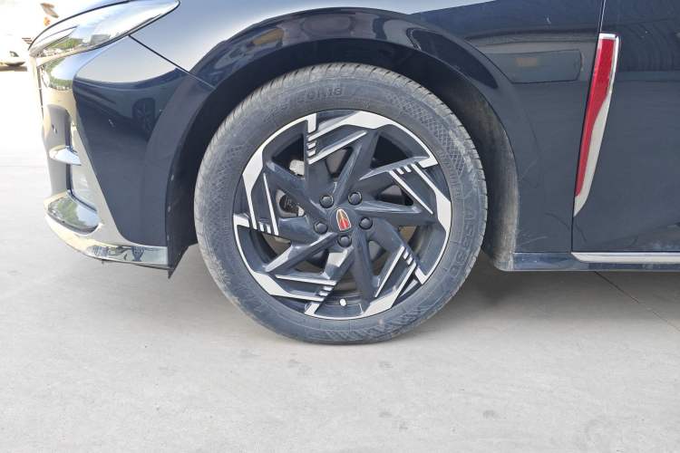 Used Hongqi H6 2023 2.0T Zhiyi Version Left Front Wheel Hub