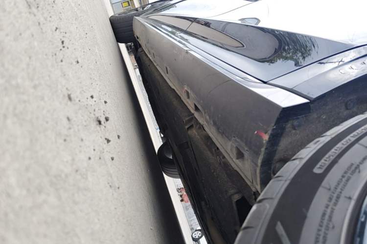 Used Hongqi H6 2023 2.0T ZhiShang Version Left Side Sill