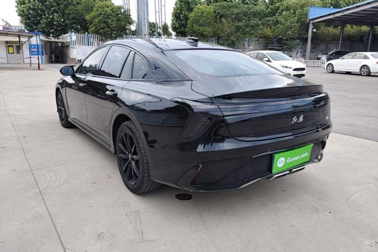Used Hongqi H6 2023 2.0T ZhiShang Version Rear Left 45 Deg