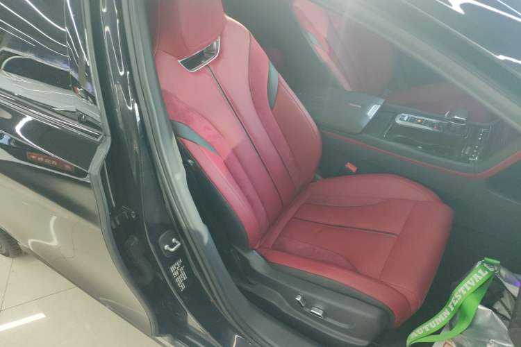 Used Hongqi H6 2023 2.0T ZhiShang Version Right Front Seat