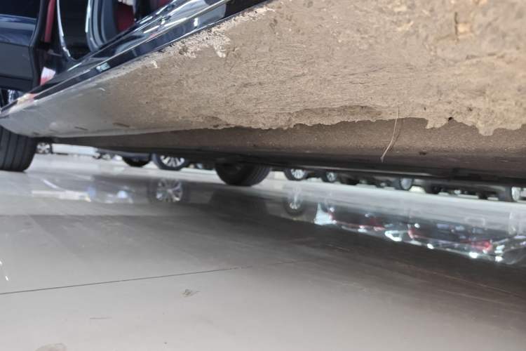 Used Hongqi H6 2023 2.0T Zhiyi Version Right Side Sill