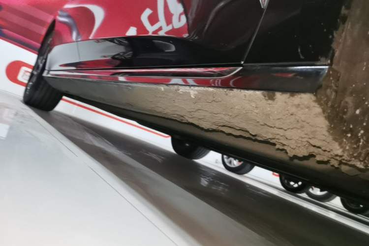 Used Hongqi H6 2023 2.0T Zhiyi Version Right Side Sill