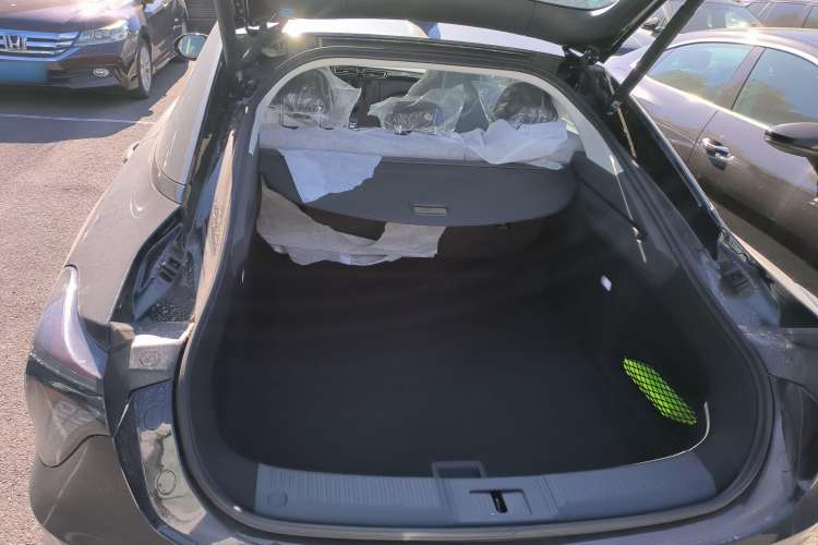 Used Hongqi H6 2023 2.0T ZhiMei Edition Trunk