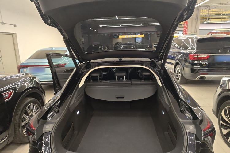 Used Hongqi H6 2023 2.0T ZhiMei Edition Trunk