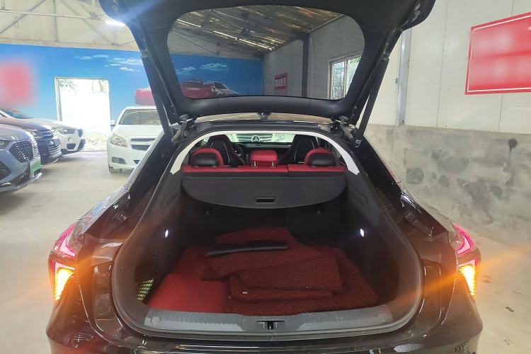 Used Hongqi H6 2023 2.0T Zhiyi Version Trunk
