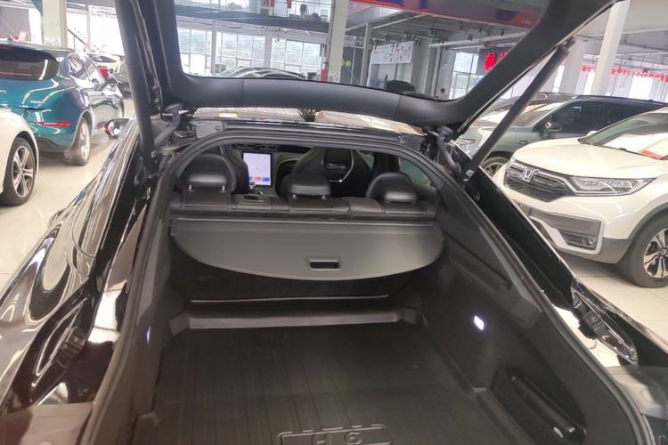 Used Hongqi H6 2023 2.0T ZhiShang Version Trunk