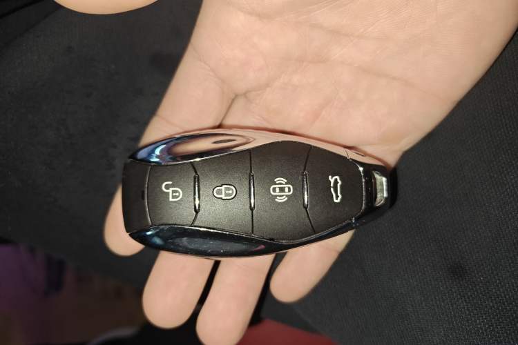 Used Hongqi H6 2023 2.0T Zhiyi Version Vehicle Key