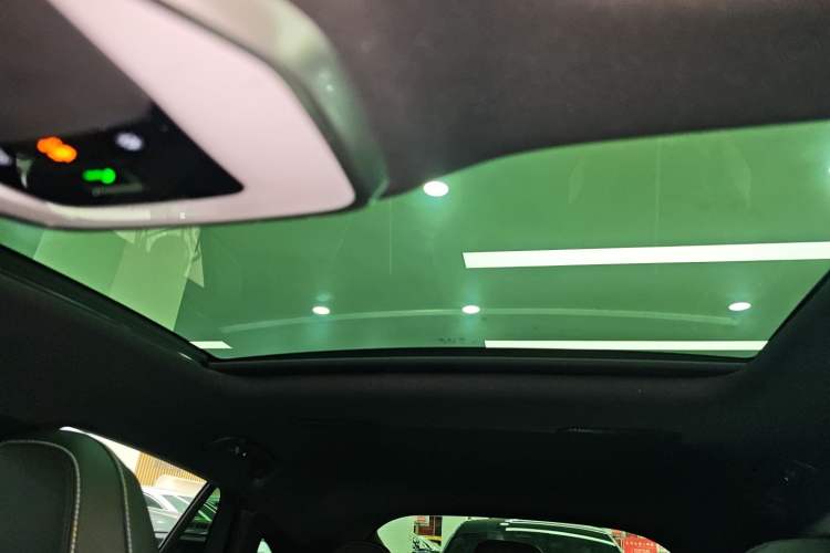 Used Hongqi H6 2023 2.0T ZhiZhen Edition Headliner