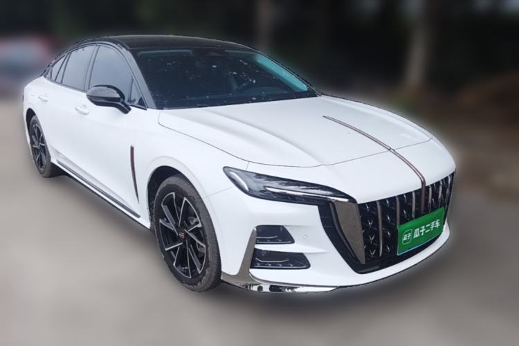 Used Hongqi H6 2023 2.0T ZhiMei Edition Front Right 45 Deg
