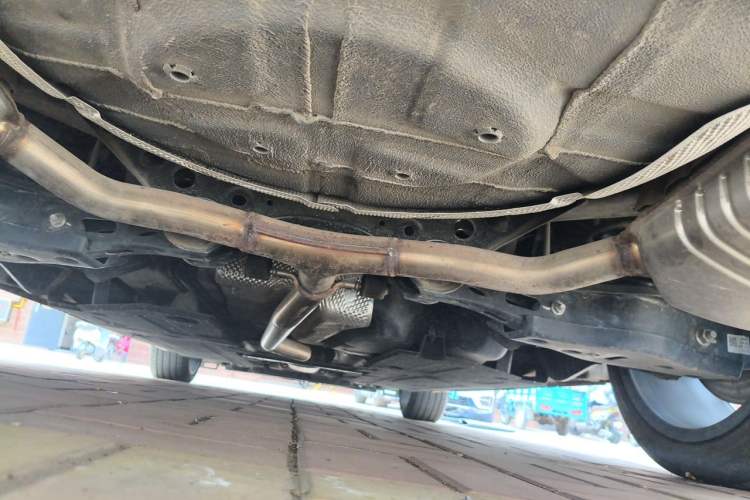 Used Hongqi H6 2023 2.0T ZhiZhen Edition Chassis Rear