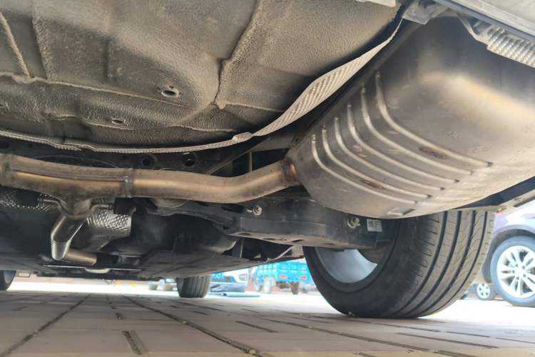 Used Hongqi H6 2023 2.0T ZhiZhen Edition Chassis Rear Right