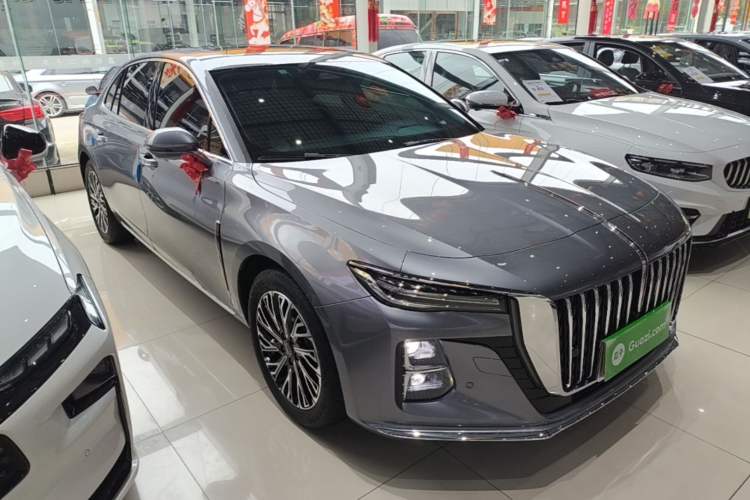 Used Hongqi H6 2023 2.0T ZhiMei Edition Front Right 45 Deg