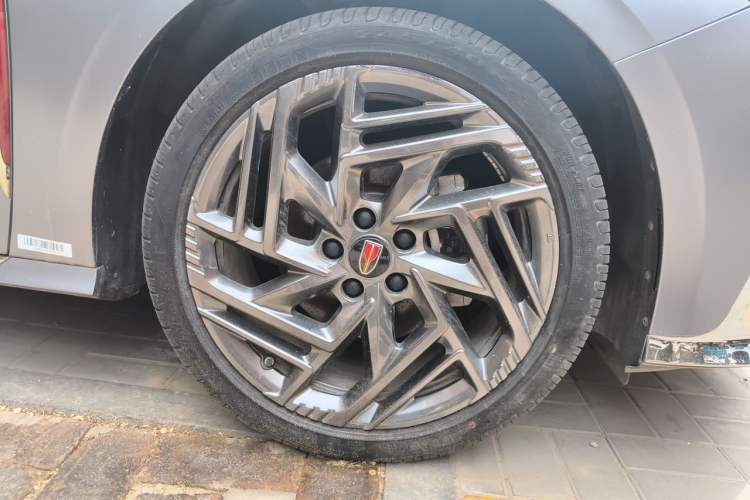 Used Hongqi H6 2023 2.0T ZhiZhen Edition Right Front Wheel Hub
