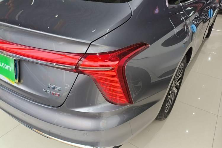 Used Hongqi H6 2023 2.0T ZhiMei Edition Right Rear Taillight