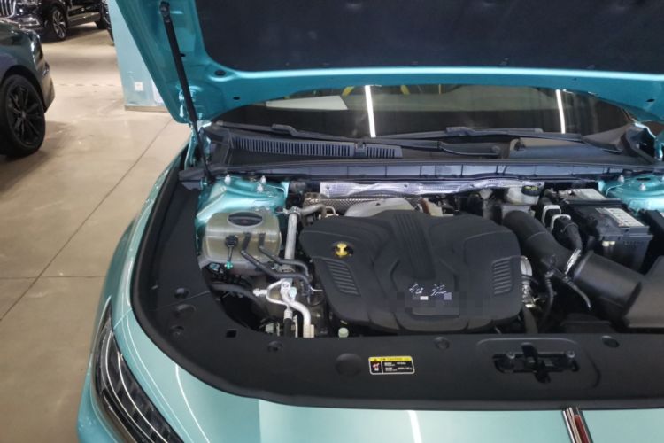 Used Hongqi H6 2023 2.0T ZhiZhen Edition Engine Bay Right