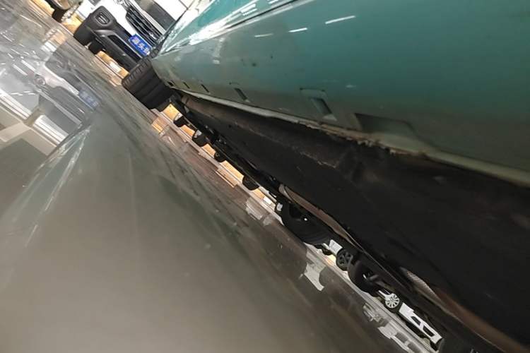 Used Hongqi H6 2023 2.0T ZhiZhen Edition Left Side Sill