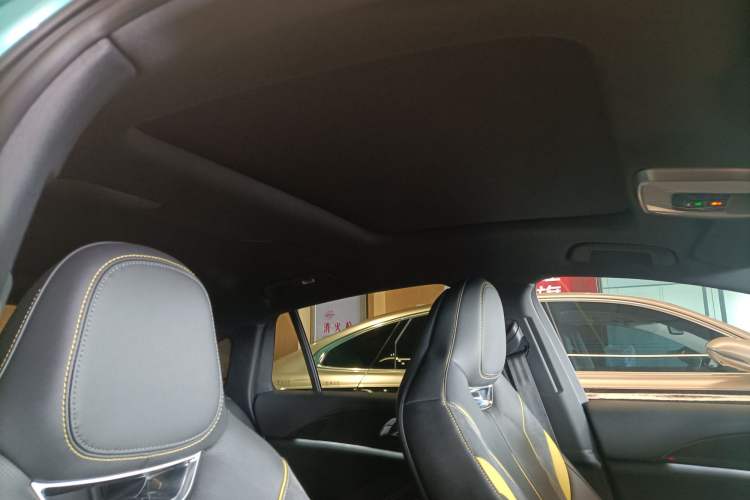 Used Hongqi H6 2023 2.0T ZhiZhen Edition Roof