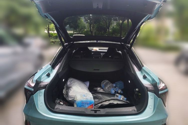 Used Hongqi H6 2023 2.0T ZhiZhen Edition Trunk