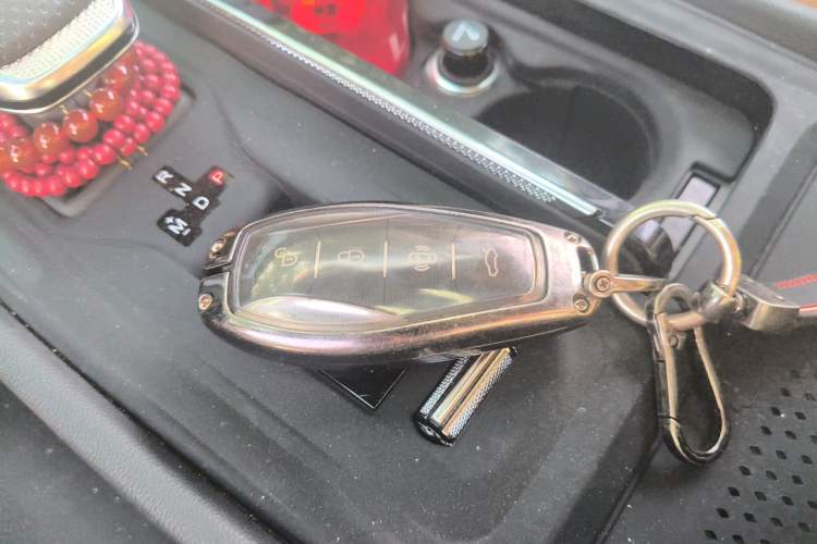Used Hongqi H6 2023 2.0T ZhiZhen Edition Vehicle Key