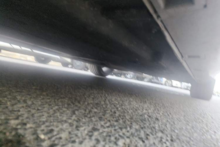 Used Hongqi H6 2023 2.0T ZhiShang Version Chassis Front Left