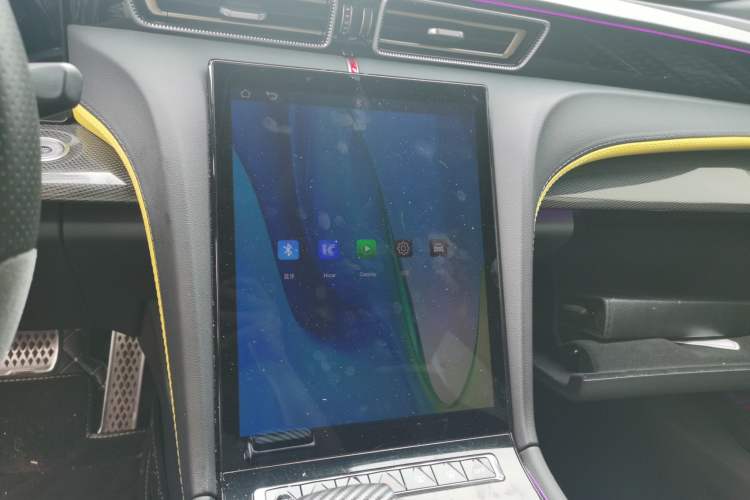 Used Hongqi H6 2023 2.0T ZhiZhen Edition Audio And AC Panel