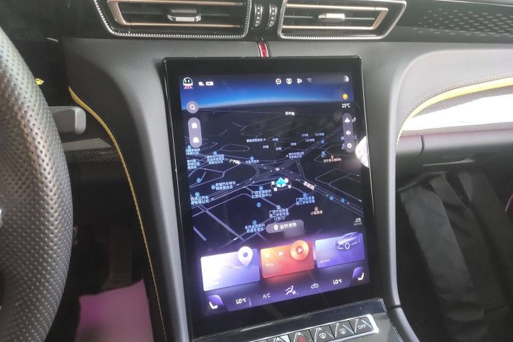 Used Hongqi H6 2023 2.0T ZhiZhen Edition Audio And AC Panel