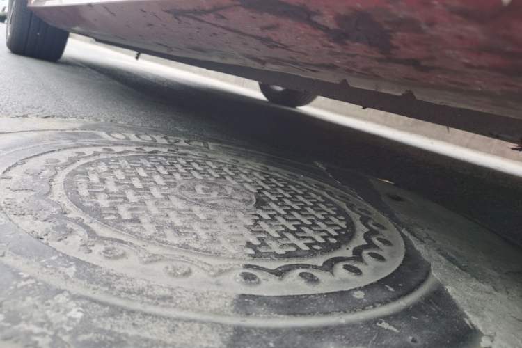 Used Hongqi H6 2023 2.0T ZhiZhen Edition Chassis Front Right