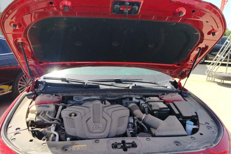 Used Hongqi H6 2023 2.0T ZhiZhen Edition Engine Bay