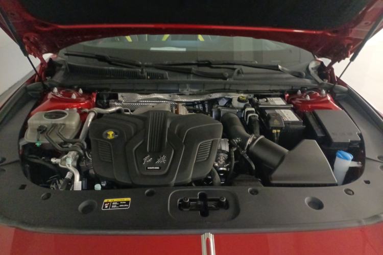 Used Hongqi H6 2023 2.0T ZhiZhen Edition Engine Bay
