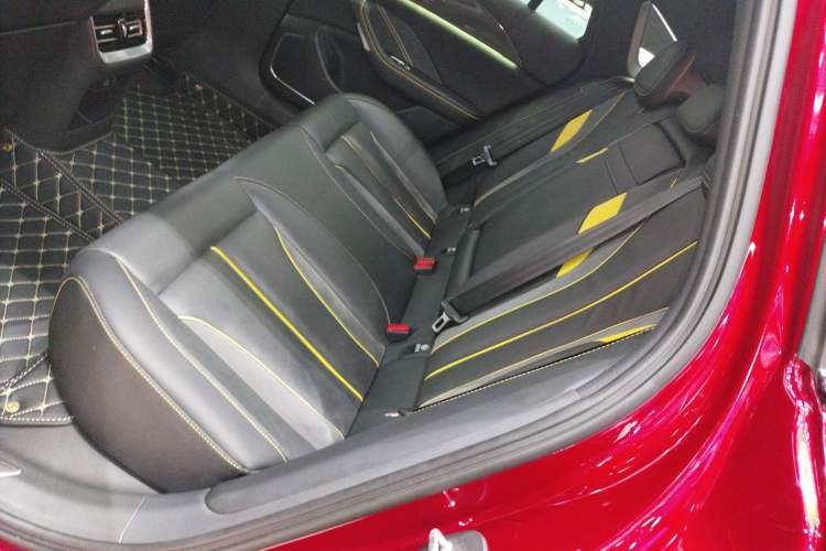 Used Hongqi H6 2023 2.0T ZhiZhen Edition Left Rear Seat