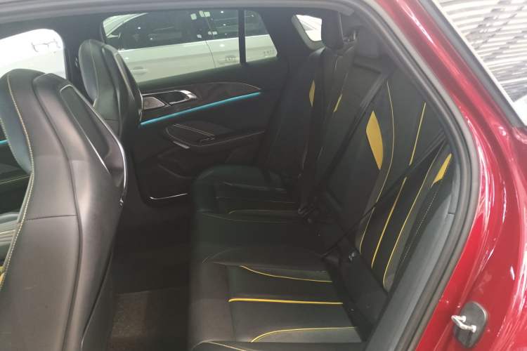 Used Hongqi H6 2023 2.0T ZhiZhen Edition Left Rear Seat