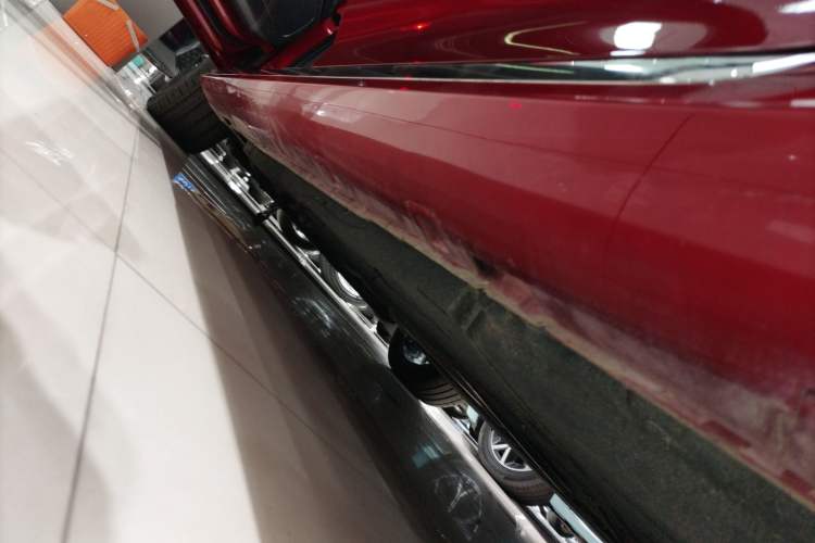 Used Hongqi H6 2023 2.0T ZhiZhen Edition Left Side Sill