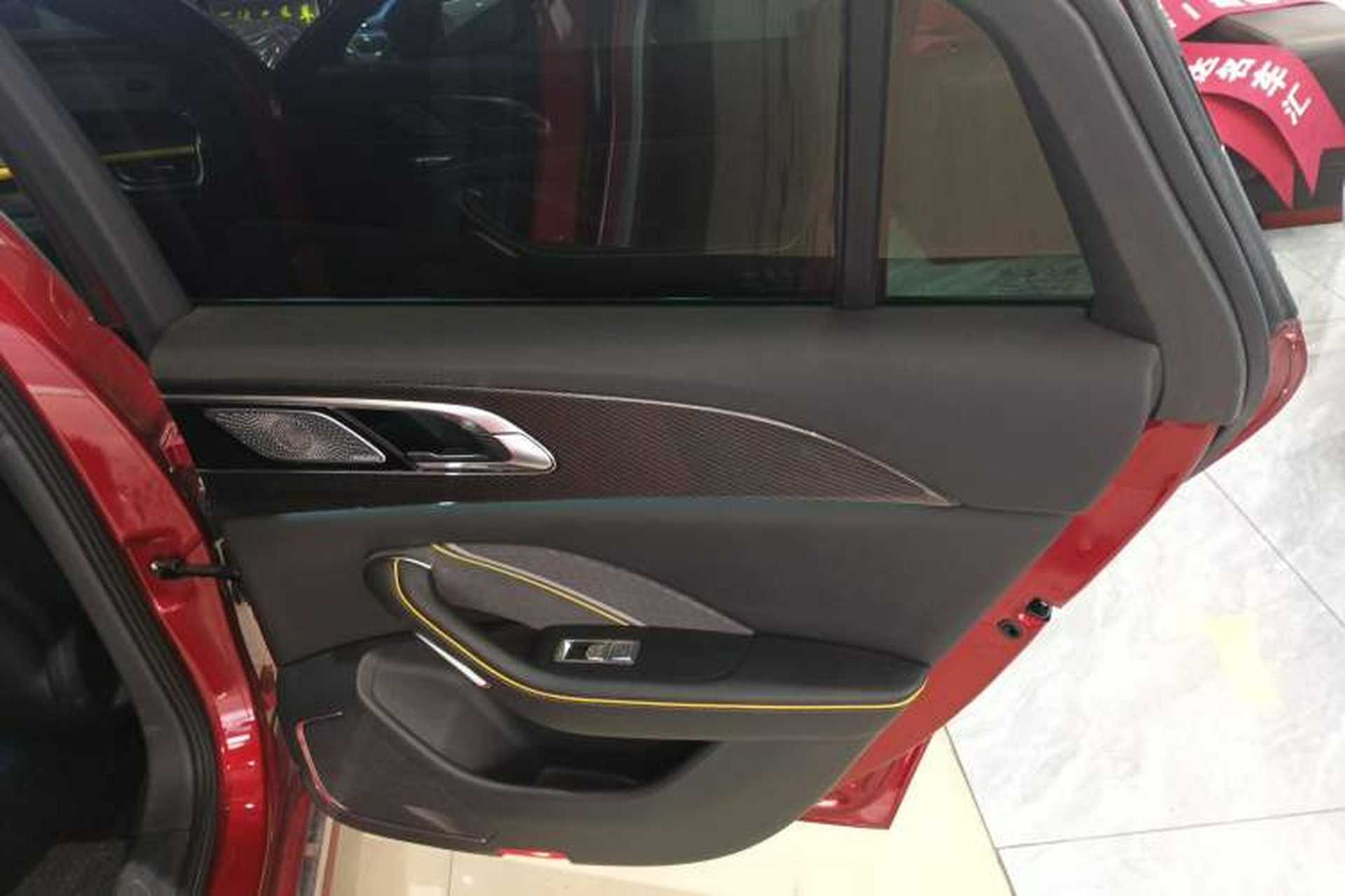 Used Hongqi H6 2023 2.0T ZhiZhen Edition Right Rear Door Interior