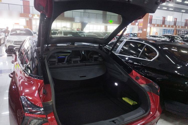 Used Hongqi H6 2023 2.0T ZhiZhen Edition Trunk