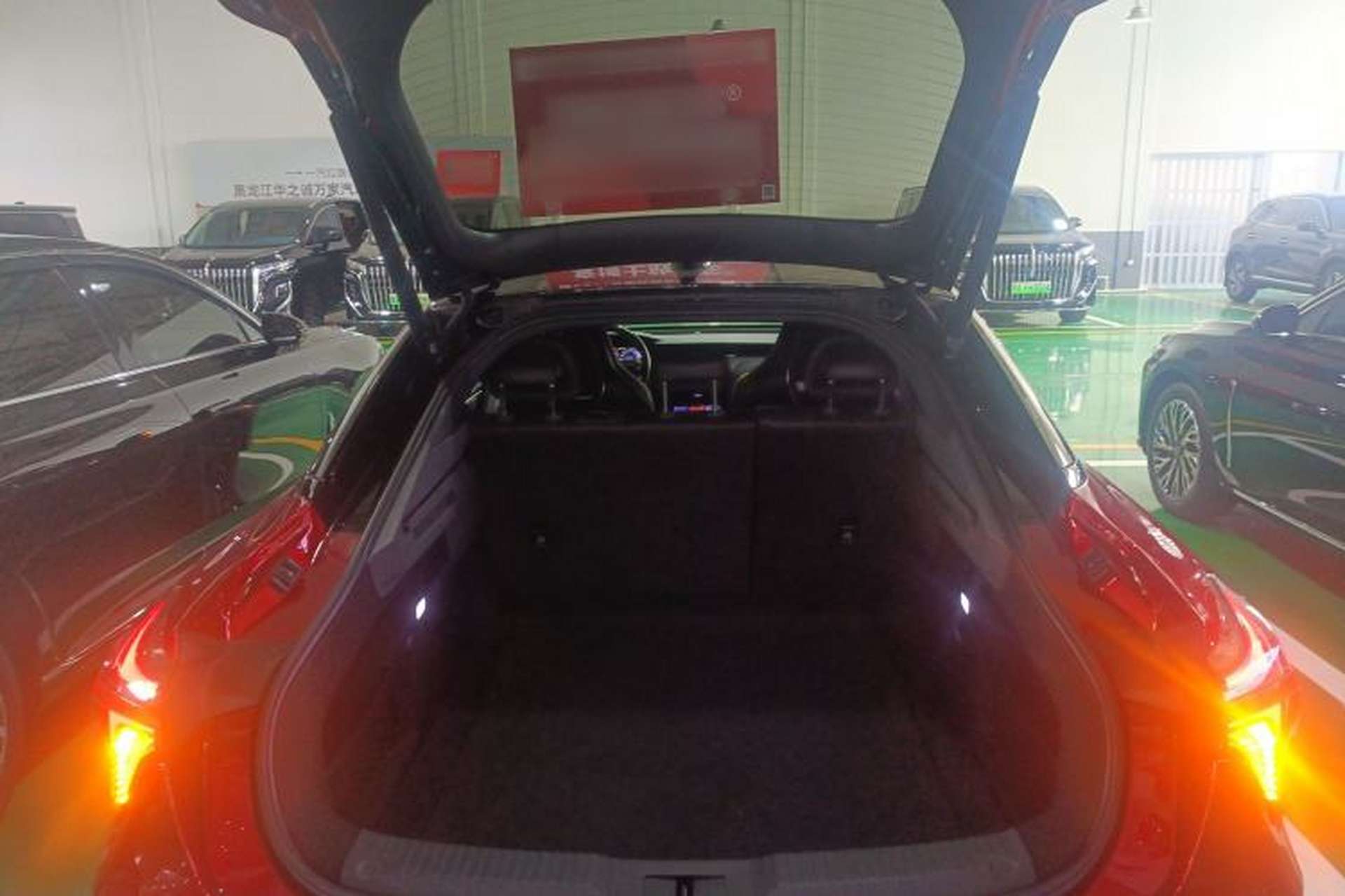 Used Hongqi H6 2023 2.0T ZhiZhen Edition Trunk