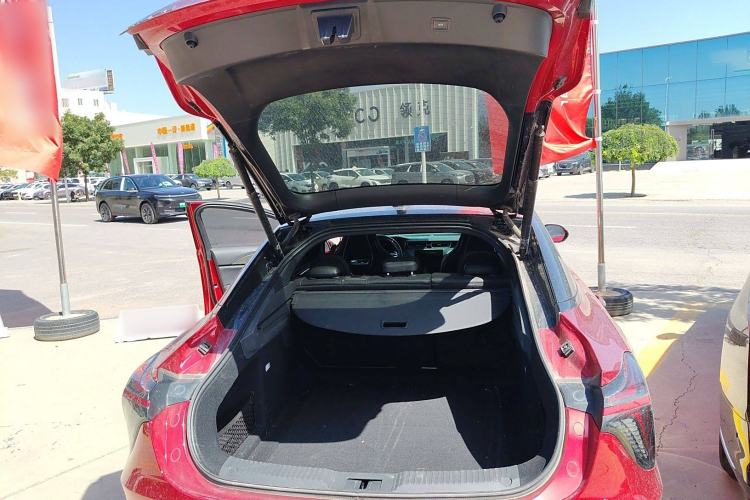 Used Hongqi H6 2023 2.0T ZhiZhen Edition Trunk